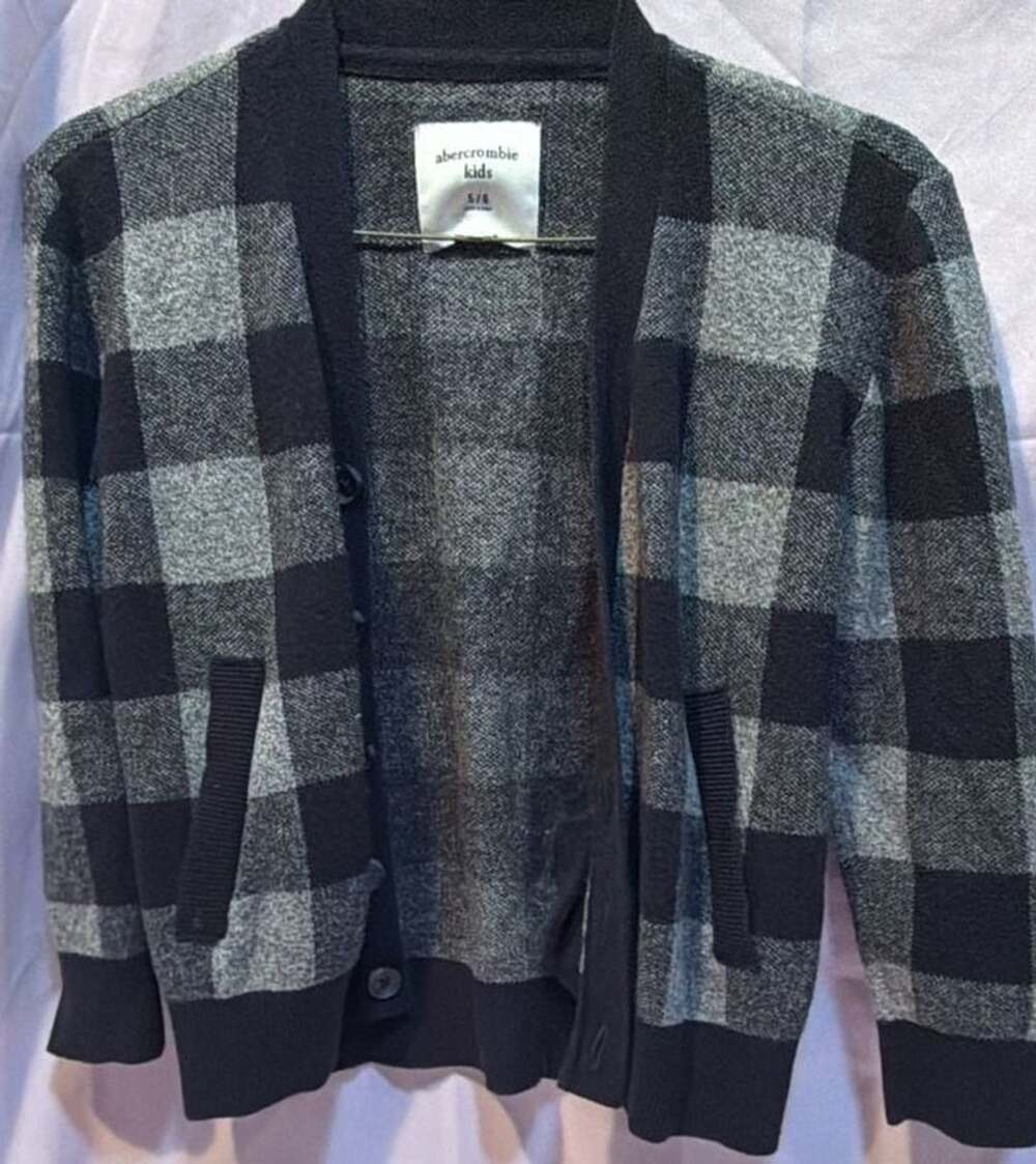Abercrombie Kids Cardigan Size 5/6 Black Gray Plaid